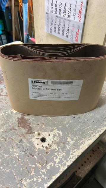 Schuurband 200mm x 750mm korrel 40 beschikbaar voor biedingen