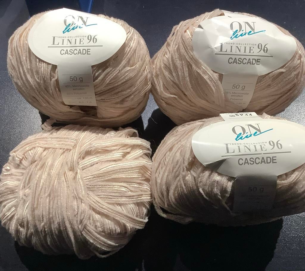 4 Bolletjes Acryl Garen - On Line Linie 96 Cascade, Hobby en Vrije tijd, Ophalen of Verzenden, Nieuw, Breien of Haken, Wol of Garen