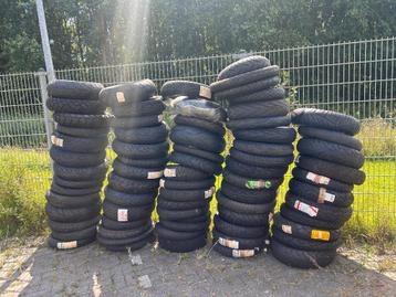 Motorfiets banden diverse maten beschikbaar voor biedingen
