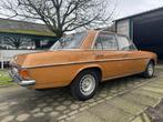 Mercedes 200-Serie 220 1973 Bruin Topstaat, Auto's, Te koop, 2000 cc, Geïmporteerd, Diesel