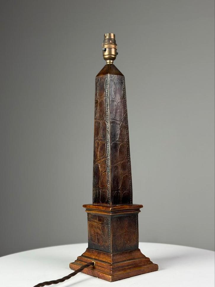 Lampvoet klassiek leder, Antiek en Kunst, Antiek | Lampen, Ophalen