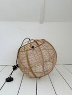 Prachtige boho hanglamp van VAN VERRE - hout + jute - ZGAN, Huis en Inrichting, Lampen | Hanglampen, Ophalen, Hout, Zo goed als nieuw