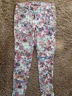 Esprit witte broek met roze bloemen maat 34, Kleding | Dames, Broeken en Pantalons, Maat 34 (XS) of kleiner, Esprit, Ophalen of Verzenden