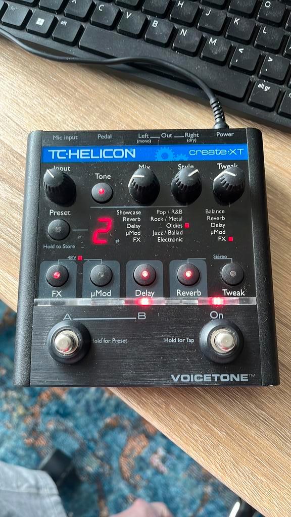 TC Helicon Voicetone voice tone Create XT multi fx voor zang, Muziek en Instrumenten, Effecten, Zo goed als nieuw, Ophalen of Verzenden