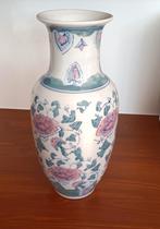 Vintage Chinese Vaas met Bloemenmotief, Antiek en Kunst, Antiek | Vazen, Ophalen of Verzenden
