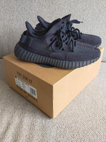 Yeezy Boost 350 V2 - Made by Adidas - sneakers maat 37,5 beschikbaar voor biedingen