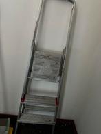 Trapje voor het klussen oid, Doe-het-zelf en Verbouw, Ladders en Trappen, Ophalen, Gebruikt, Trap, Opvouwbaar of Inschuifbaar