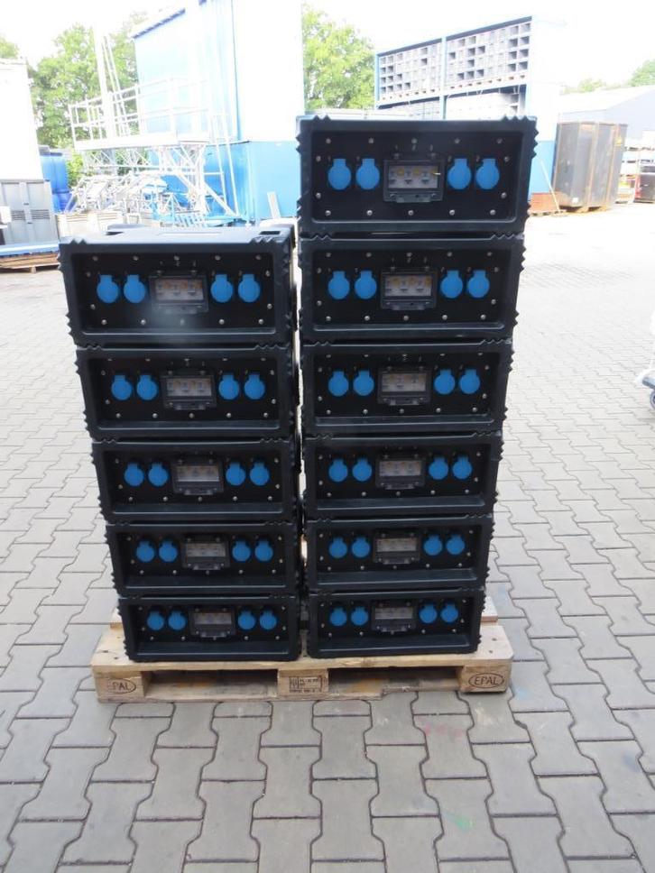 vello cubes-24 verdeelkast stroomverdeler nieuwstaat, Doe-het-zelf en Verbouw, Elektra en Kabels, Zo goed als nieuw, Stopcontact