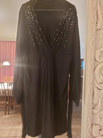 Zwarte tuniek met strass mt 42/44 beschikbaar voor biedingen