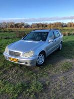 Mercedes-Benz C-Klasse 2.0 C200 Kompr Combi AUT 2001 Grijs, Auto's, Automaat, 1998 cc, Achterwielaandrijving, 74 €/maand