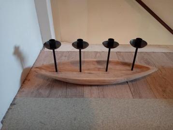 Houten kandelaar met 5 metalen kaarthouder voor €15 beschikbaar voor biedingen