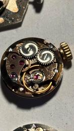 380 stuks uurwerken te koop in een koop., Verzenden, Zo goed als nieuw