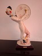 clown met trommel van G.Armani, Ophalen of Verzenden, Zo goed als nieuw, Mens