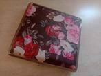 Nieuwe sigarettenetui met bloemen., Ophalen of Verzenden, Nieuw