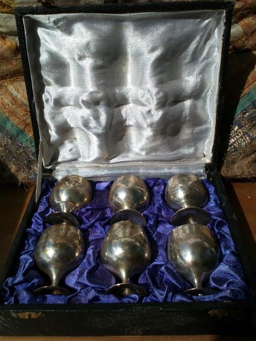 Zes mooie oude silverplate kelkjes uit Engeland in kistje., Antiek en Kunst, Antiek | Woonaccessoires, Ophalen of Verzenden