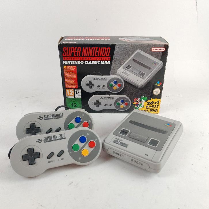 SNES Classic mini + 2 controllers in doos || Nu voor €99.99, Spelcomputers en Games, Spelcomputers | Nintendo Super NES, Gebruikt
