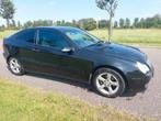 Mercedes-Benz C-Klasse 2.2 CDI C200 Sportcoupe 2005 Zwart, Auto's, 745 kg, Achterwielaandrijving, 4 cilinders, 4 stoelen