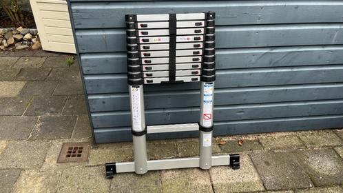 HANDSON Telescoopladder – 11 treden, Doe-het-zelf en Verbouw, Ladders en Trappen, Zo goed als nieuw, Ladder, 2 tot 4 meter, Opvouwbaar of Inschuifbaar