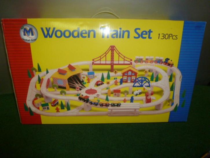 NIEUW echt degelijk Wooden Train Set Extra groot 130 delig, Kinderen en Baby's, Speelgoed | Houten speelgoed, Nieuw, Ophalen of Verzenden
