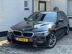 BMW 5 Serie Touring 520i High Executive M-Sport | Navigatie, Auto's, BMW, 1998 cc, Stof, 4 cilinders, 2000 kg