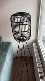 Staande lamp van Kwantum, Huis en Inrichting, Lampen | Vloerlampen, Ophalen, Zo goed als nieuw, 100 tot 150 cm