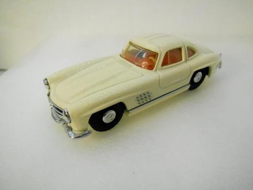 Mercedes 300 SL 1955 GULLWING -  1:43  DINKY/MATCHBOX DY12, Hobby en Vrije tijd, Modelauto's | 1:43, Zo goed als nieuw, Auto, Matchbox