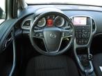 Opel Astra 1.4 Turbo Berlin 140pk Sedan 2e eig. Trekhaak 125, Voorwielaandrijving, Euro 5, Stof, 4 cilinders