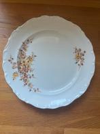 Schumann Arzberg Bavaria dinerbord met bloemen, Antiek en Kunst, Antiek | Servies los, Ophalen