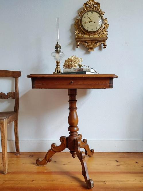 Antieke bijzettafel.    REA Nu 175,-, Antiek en Kunst, Antiek | Meubels | Tafels, Ophalen
