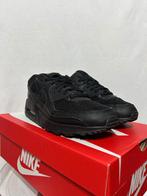 ALS NIEUW! Maat 42,5 - Nike Air Max 90 Triple Black, Kleding | Heren, Schoenen, Verzenden, Zwart, Nike, Nike