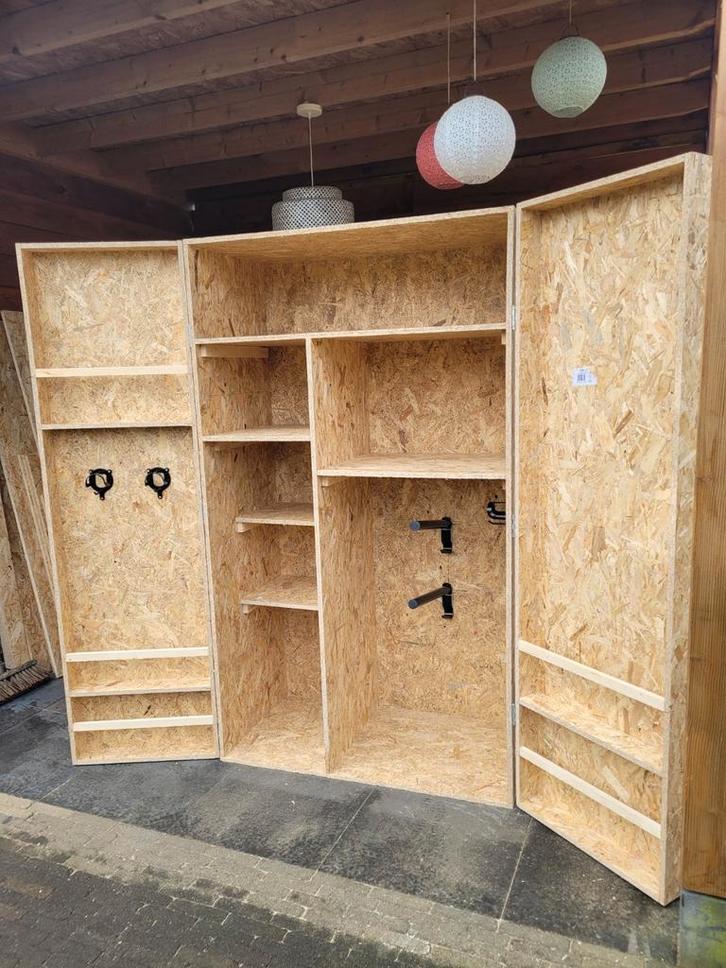 Nieuwe zadelkast, Dieren en Toebehoren, Paarden en Pony's | Overige Paardenspullen, Nieuw, Overige soorten, Ophalen