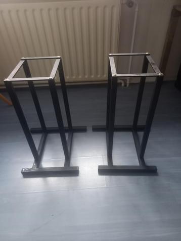  STANDS voor speakers beschikbaar voor biedingen