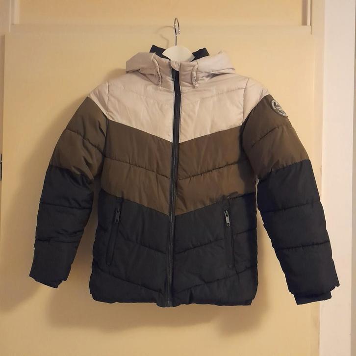 Leuke jongens winter jas maat 134 Zgan!, Kinderen en Baby's, Kinderkleding | Maat 134, Zo goed als nieuw, Jongen, Jas, Ophalen of Verzenden