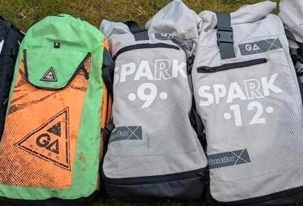 Kitesurf Set - Board, 5 Kites,  4 Bars en pomp, Watersport en Boten, Kitesurfen, Gebruikt, Kitesurf-set, 9 m², Twintip, Ophalen