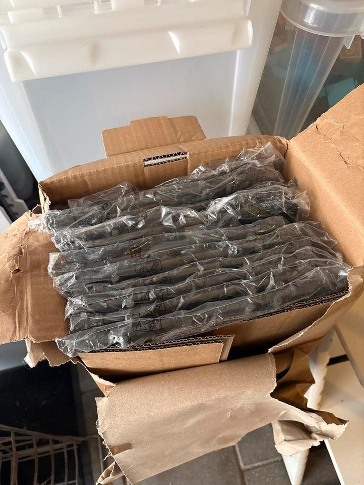 10x IKEA IVAR Flessenrek 83x30 cm - Nieuw!, Huis en Inrichting, Woonaccessoires | Wijnrekken, Nieuw, Minder dan 50 cm, Metaal