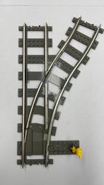 SB1907 Lego 9v trein rails (metalen geleider) wissel rechts, Ophalen of Verzenden, Zo goed als nieuw