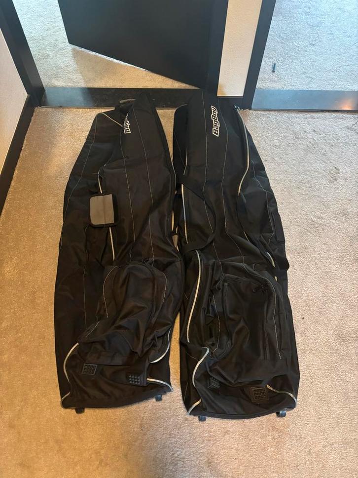 2 Golf Reistassen - Zo goed als nieuw!  2 voor 100 euro, Sport en Fitness, Golf, Zo goed als nieuw, Tas, Overige merken, Ophalen
