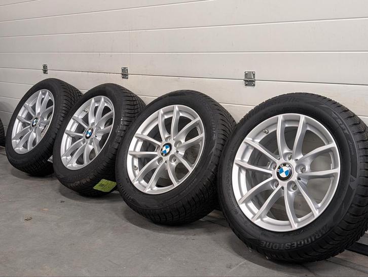 BMW 1-serie 3-serie winterbanden 205/55/16 RFT NIEUW Dealer, Auto-onderdelen, Banden en Velgen, Banden en Velgen, Winterbanden