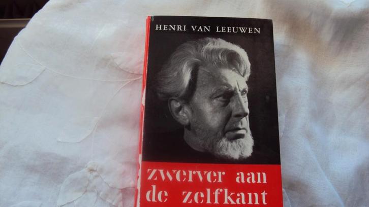 Zwerver aan de zelfkant, Boeken, Reisverhalen, Gelezen, Europa, Ophalen of Verzenden