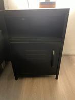 Nachtkastje, Huis en Inrichting, Kasten | Secretaires, Ophalen of Verzenden, Zo goed als nieuw