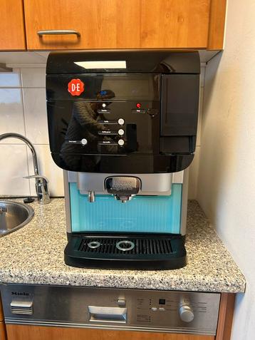 Cafitesse Black Compact met watertank beschikbaar voor biedingen
