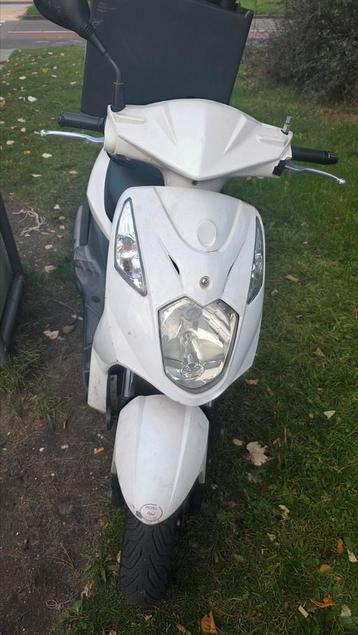 BezorgScooter Sym Xpro beschikbaar voor biedingen