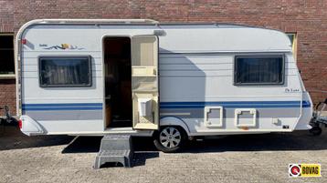 Hobby De Luxe 495 Met mover en voortent beschikbaar voor biedingen