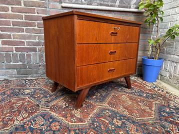 Deens design -  tv lp kastje / ladekastje retro vintage 60s beschikbaar voor biedingen