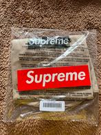 Supreme box logo tee khaki, Kleding | Heren, T-shirts, Nieuw, Maat 46 (S) of kleiner, Ophalen of Verzenden, Supreme