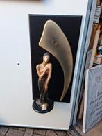 Art Deco Wandklok met Vrouwelijk Figuur, Antiek en Kunst, Antiek | Klokken, Ophalen