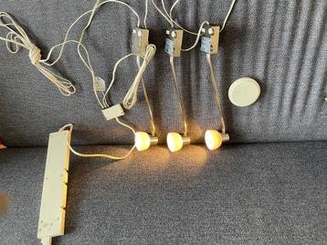 IKEA kastverlichting set van drie compleet beschikbaar voor biedingen