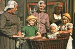952688	Schagen	Klederdracht	kinderwagen NH	Leuke oude Kaart, Ophalen of Verzenden, Ongelopen, Noord-Holland