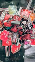 Grote partij nagellak, Gebruikt, Ophalen of Verzenden, Rood, Handen en Nagels