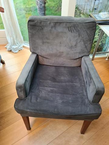 Set van 4 Eetkamerstoelen/fauteuils  beschikbaar voor biedingen